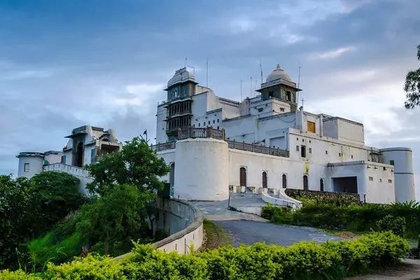 Sajjangarh Palace - Monsoon Palace